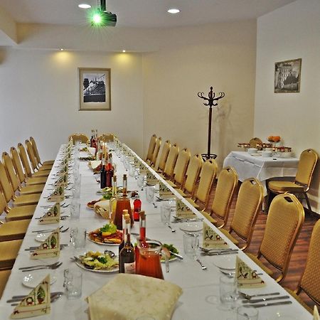 Zamość Hotel Renesans מראה חיצוני תמונה